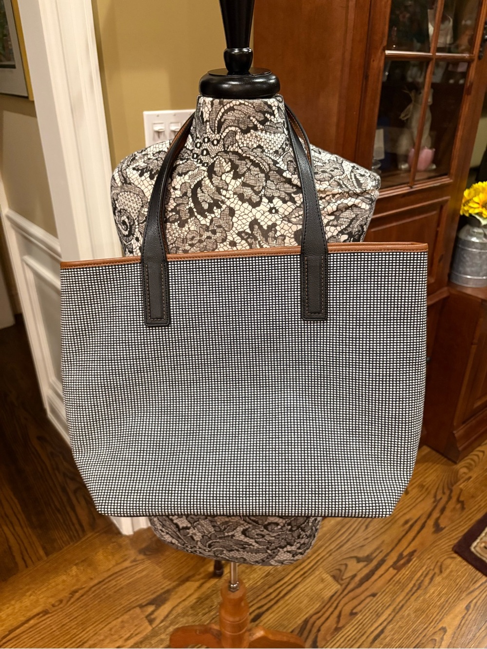 Kate Spade Ash Street Flower Applique Tote - Picture 3 of 12